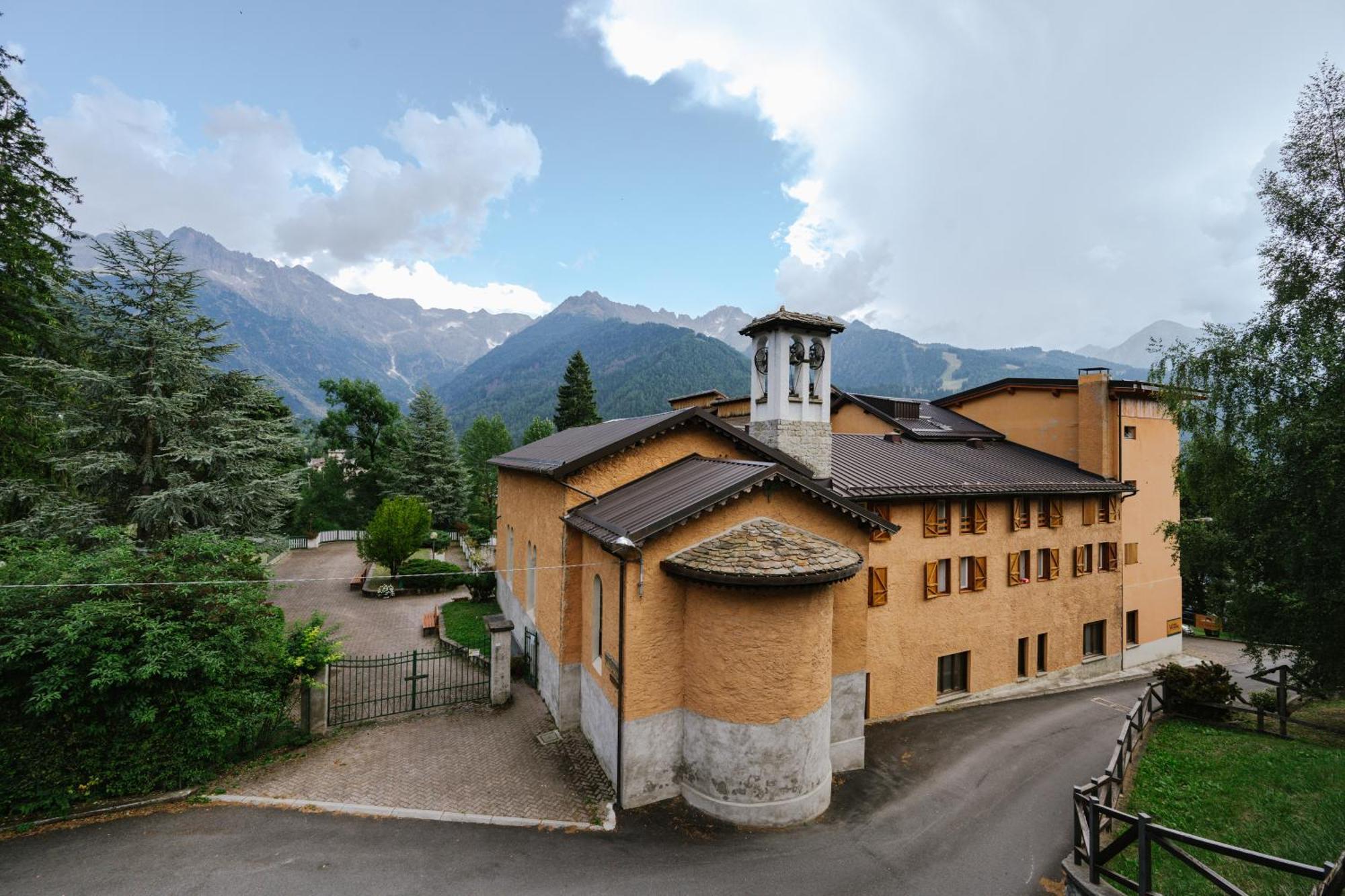 Villa Luzzago ポンテ・ディ・レーニョ エクステリア 写真